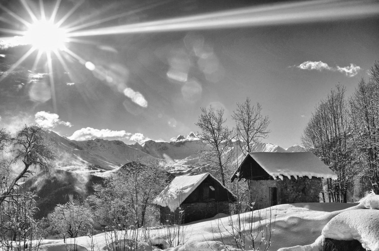 Gite Du Cafe Truchet Saint-Pancrace  エクステリア 写真