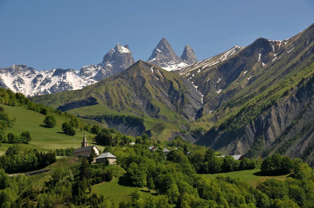 Gite Du Cafe Truchet Saint-Pancrace  エクステリア 写真